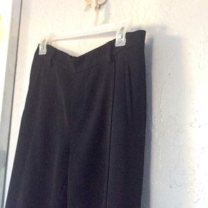 Vince Bergdorf Pants✨